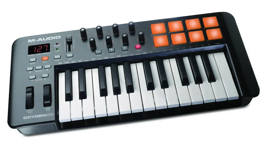 MIDI- M-AUDIO OXYGEN 25 IV